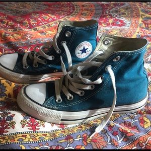 Converse Chuck Taylor high tops